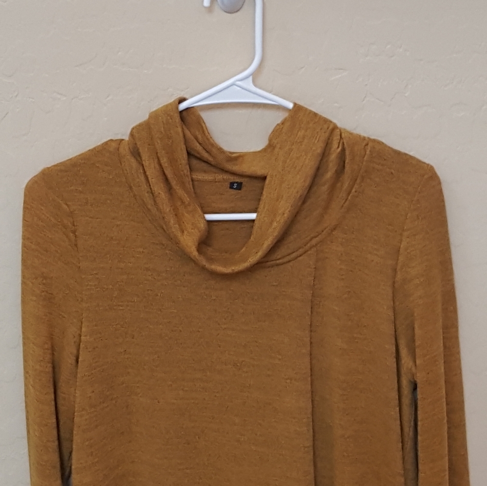 Unknown Brand 100 % Polyester Turtle Neck Tunic M… - image 6